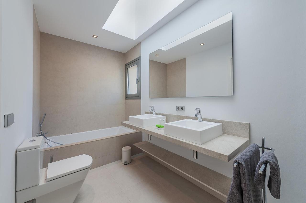 Luxury Villa Phoenix 포엔샤 항구 외부 사진
